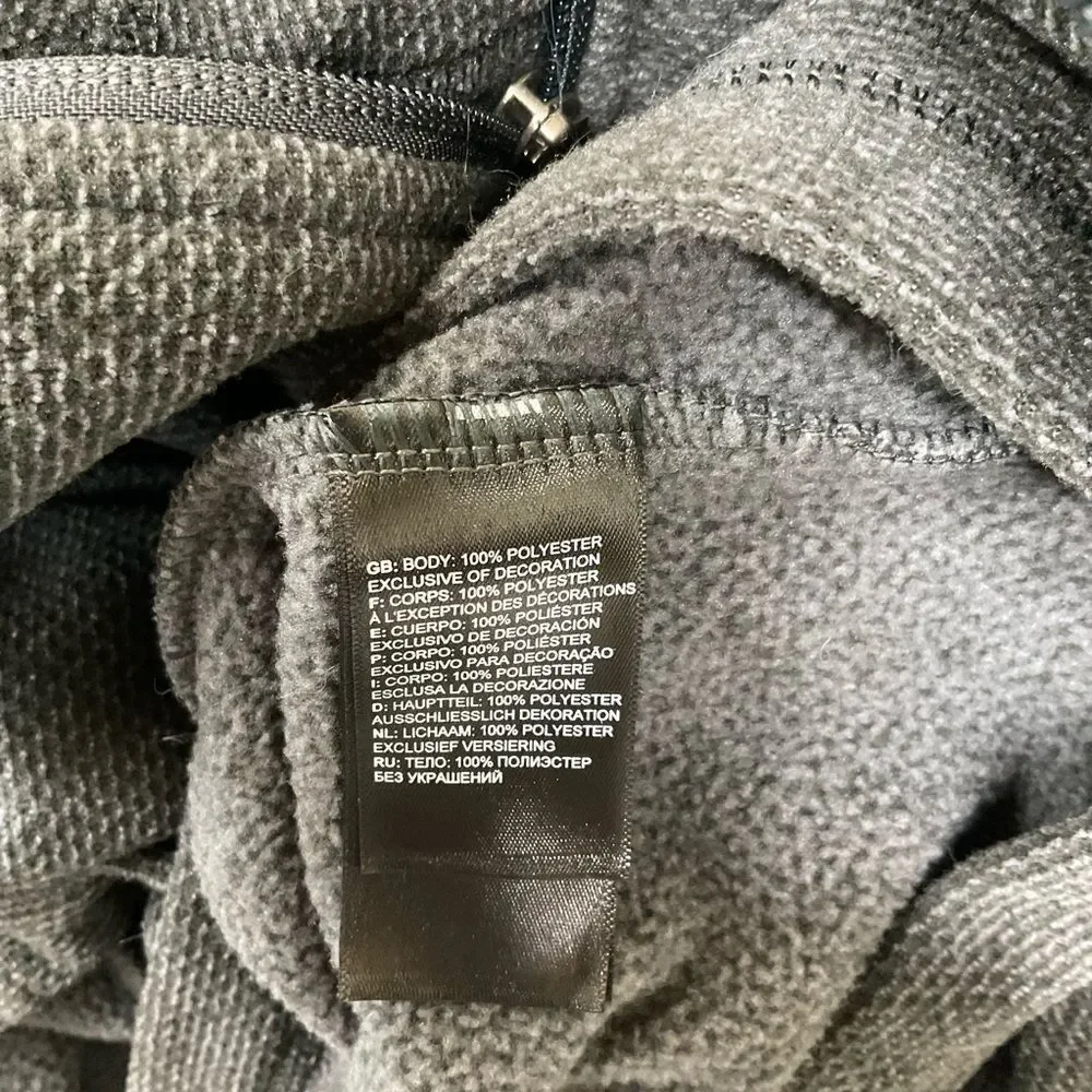 The North Face Men's Gray Fleece Long Sleeve 1/4 Zip Jacket Size M